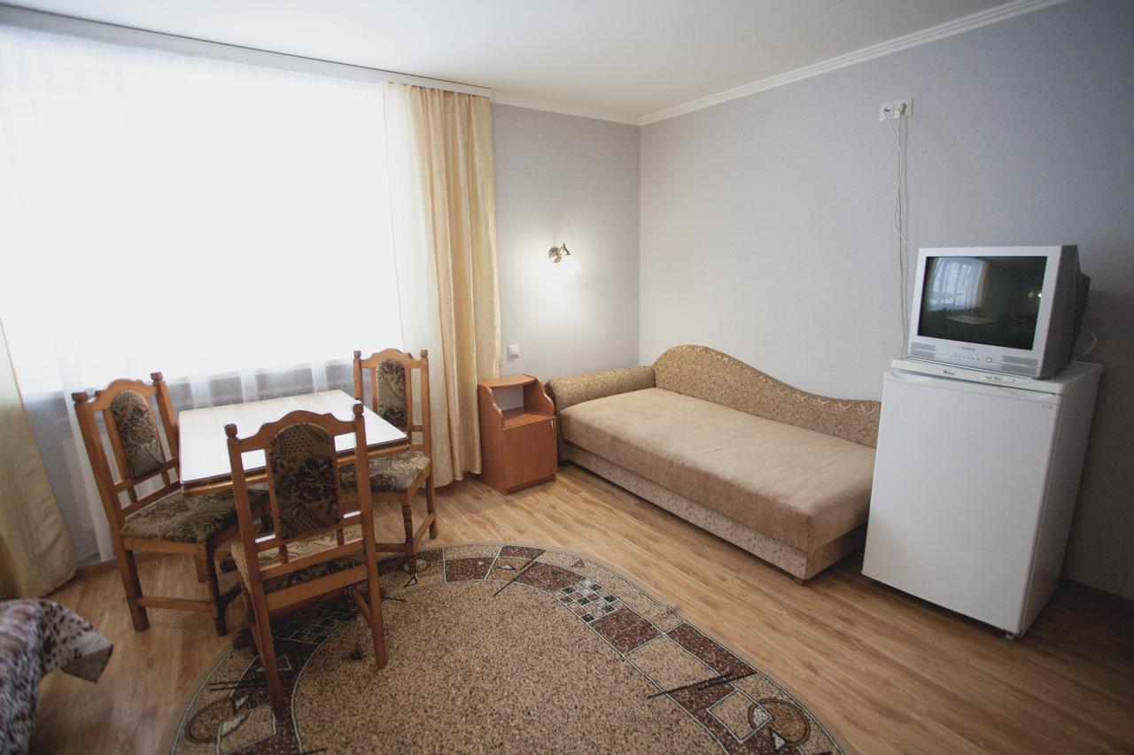 Smerichka Hotel Polyana  Ngoại thất bức ảnh