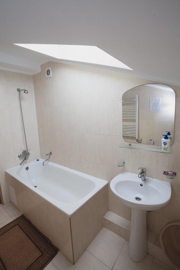 Smerichka Hotel Polyana  Ngoại thất bức ảnh