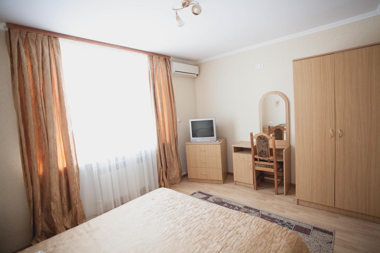 Smerichka Hotel Polyana  Ngoại thất bức ảnh
