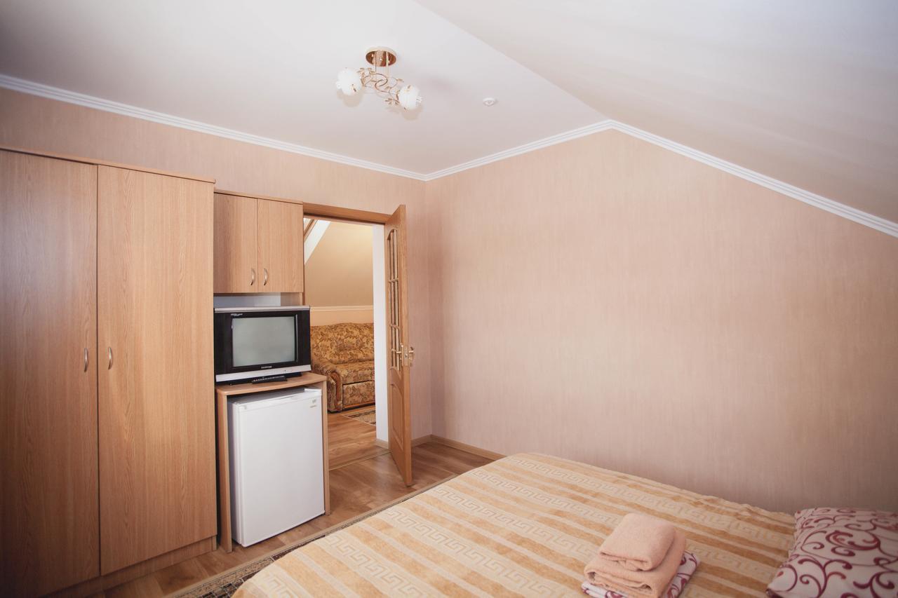 Smerichka Hotel Polyana  Ngoại thất bức ảnh