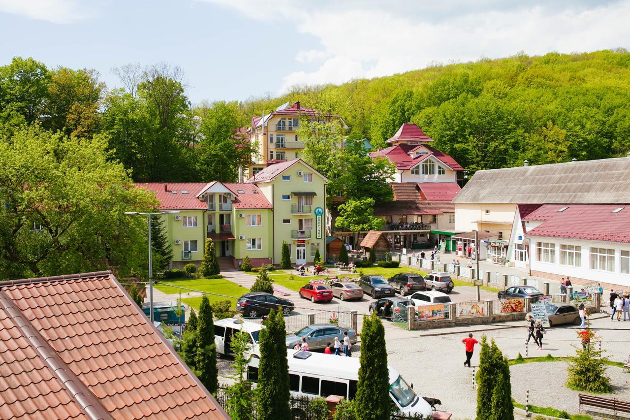 Smerichka Hotel Polyana  Ngoại thất bức ảnh
